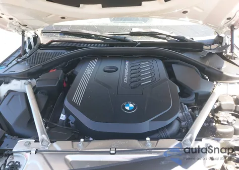 2022 BMW M440I Gran Coupe xDrive z USA, uszkodzony, nr VIN WBA13AW09NFM04876